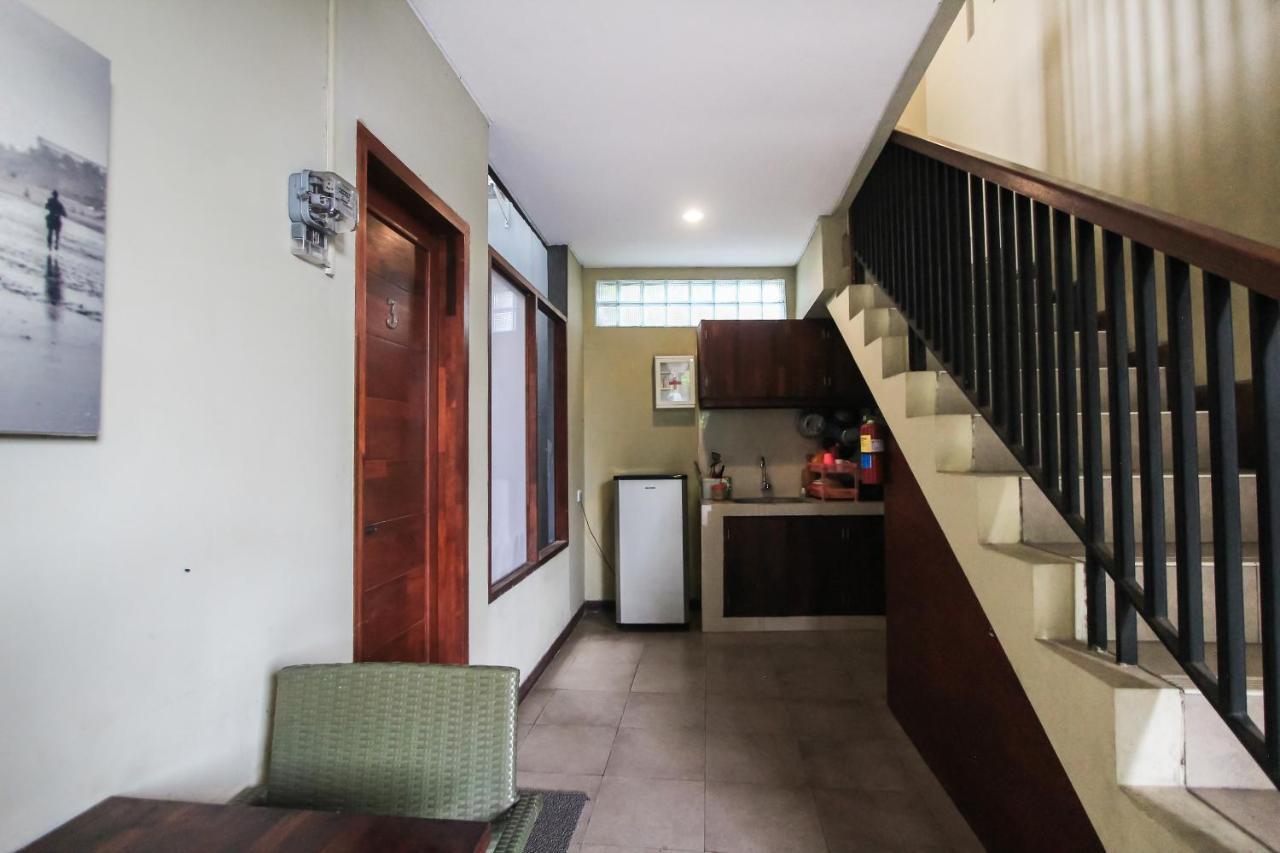 Kuta Legian Inn Экстерьер фото